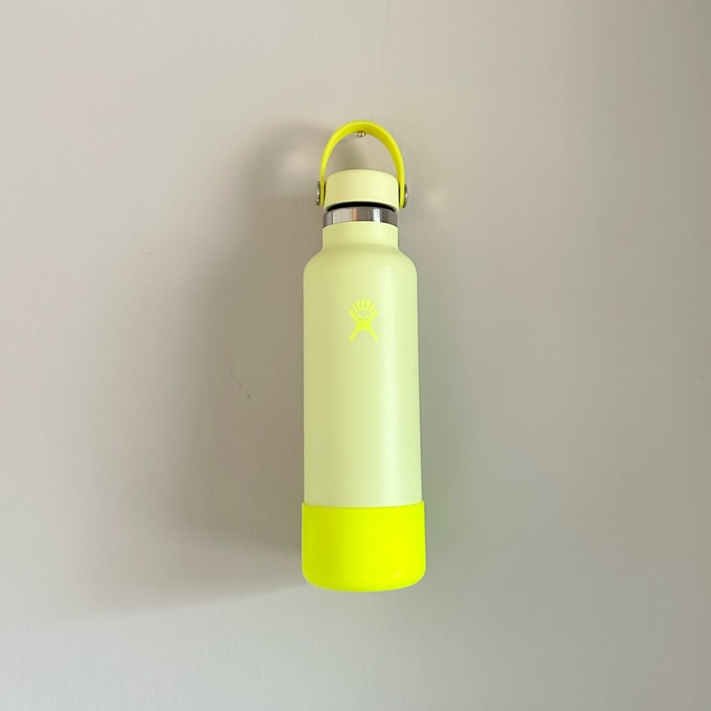 COPY - Hydroflask Neon Yellow Water Bottle 21oz